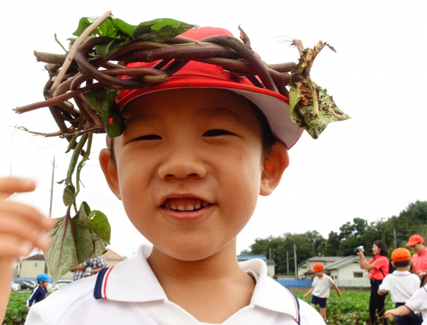 お芋掘り遠足♪