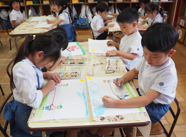 年長　運動会印象画製作