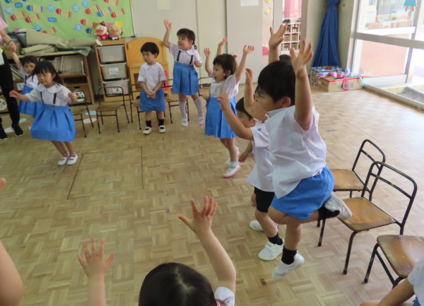 年少さん初めての英語遊び♪